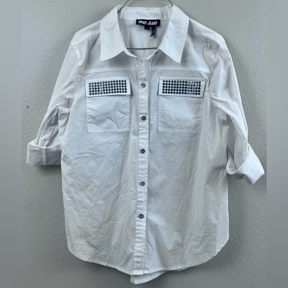 DKNY White Cotton Button Down Women’s Medium Blouse with Studded Pocket Accents